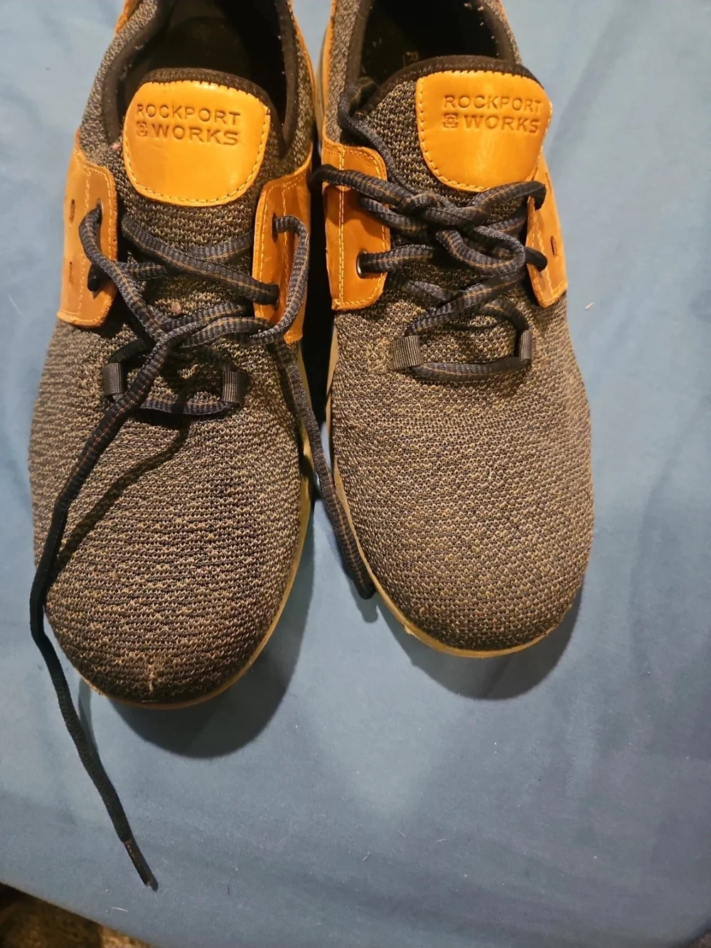 Rockport Steel Toe Men’s gray Knit Sneakers with Tan Leather Tabs